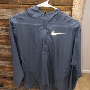 Nike running light windbreaker